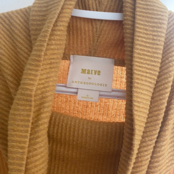 Yellow turtleneck Anthropologie sweater - Picture 3 of 3